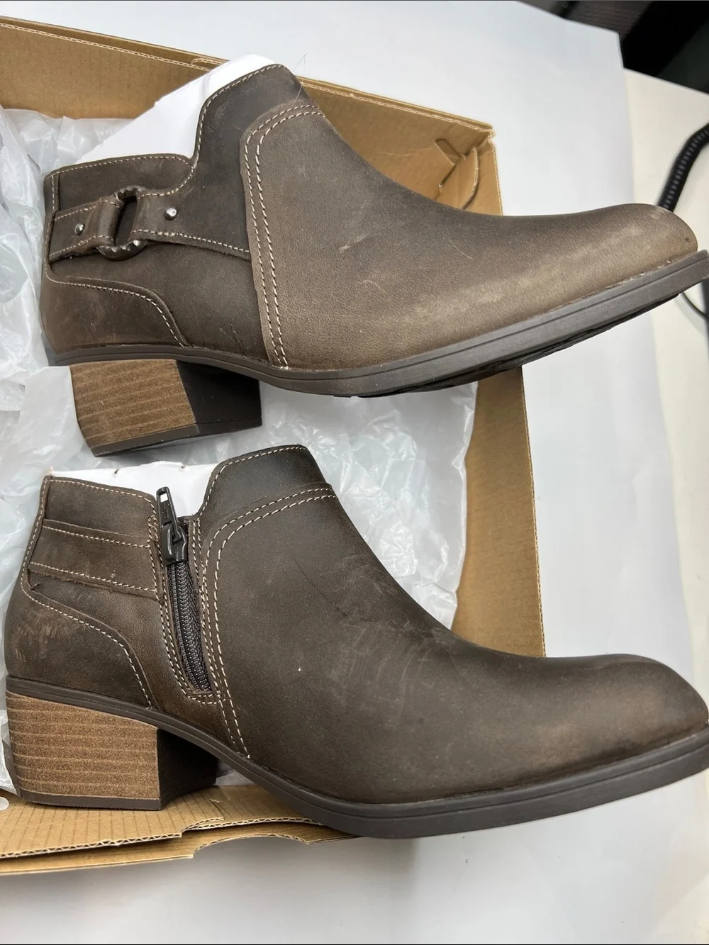 Clarks Women's Charleton Grace Buckled Ankle Booties- Size 7.5M